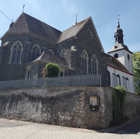 St. Kastor in Weiler, © Foto: Svenja Schulze-Entrup, Quelle: Touristik-Büro Vordereifel St. Kastor in Weiler, © Foto: Svenja Schulze-Entrup, Quelle: Touristik-Büro Vordereifel