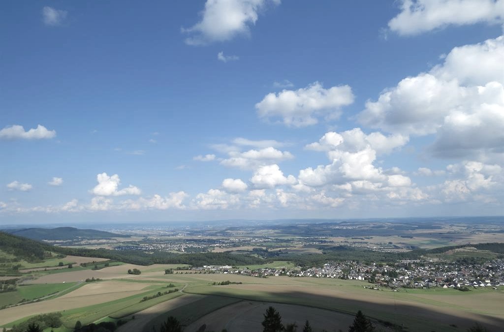 View from the Hochsimmerturm in Ettringen, © Foto: Svenja Schulze-Entrup, Quelle: Touristik-Büro Vordereifel View from the Hochsimmerturm in Ettringen, © Foto: Svenja Schulze-Entrup, Quelle: Touristik-Büro Vordereifel