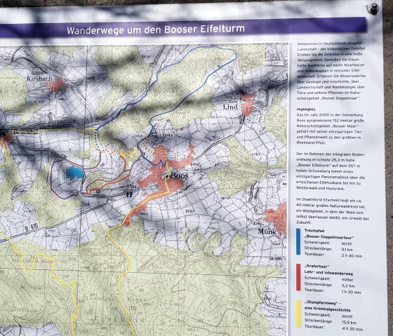 Boos Karte Wanderweg am Jugendheim, © Foto: Svenja Schulze-Entrup, Quelle: Touristik-Büro Vordereifel Boos Karte Wanderweg am Jugendheim, © Foto: Svenja Schulze-Entrup, Quelle: Touristik-Büro Vordereifel