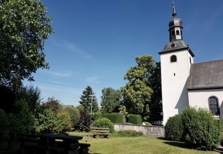 Pfarrkirche St. Kastor, © Foto: Svenja Schulze-Entrup, Quelle: Touristik-Büro Vordereifel Pfarrkirche St. Kastor, © Foto: Svenja Schulze-Entrup, Quelle: Touristik-Büro Vordereifel