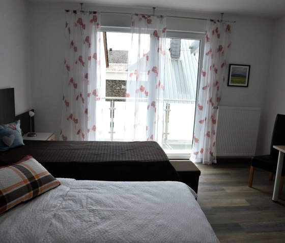 Zimmer_20_Hochsimmer Zimmer_20_Hochsimmer