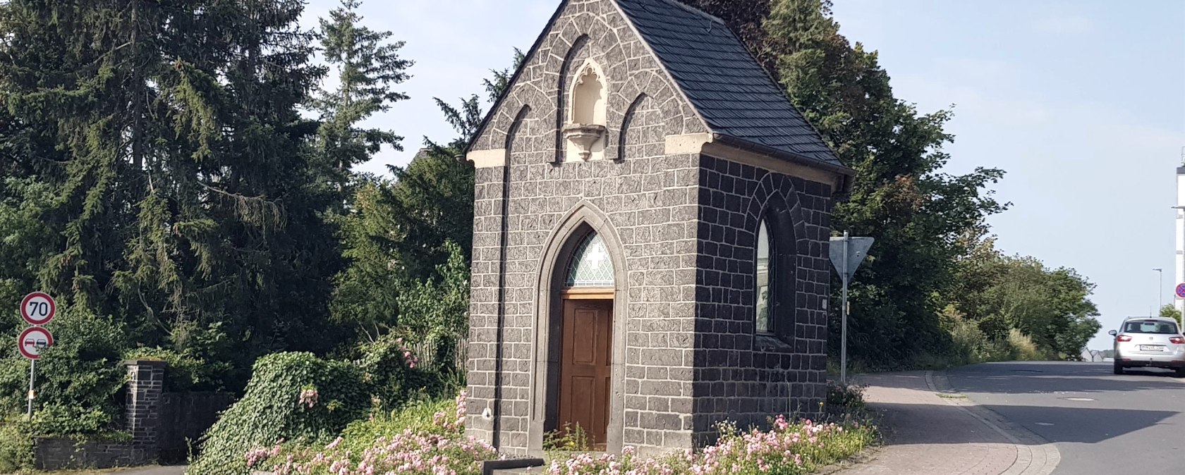 Kapelle in Ettringen, © Foto: Svenja Schulze-Entrup, Quelle: Touristik-Büro Vordereifel Kapelle in Ettringen, © Foto: Svenja Schulze-Entrup, Quelle: Touristik-Büro Vordereifel