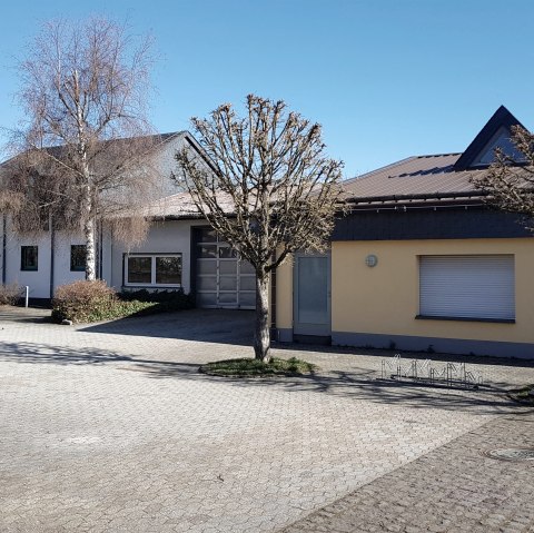 Blick auf Gemeindehalle, © Svenja Schulze-Entrup Blick auf Gemeindehalle, © Svenja Schulze-Entrup