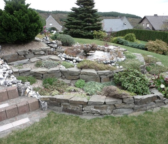Garten (2) Garten (2)