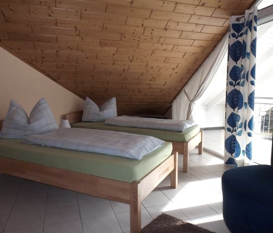 7 Zweibett ( DZ ) mit Sitzecke - Ferienwohnung1 Ob 7 Zweibett ( DZ ) mit Sitzecke - Ferienwohnung1 Ob