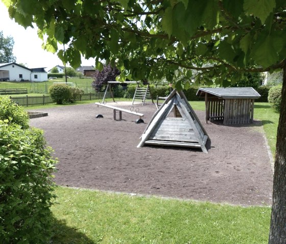 Spielplatz in Ditscheid, © Foto: Verbandsgemeinde Vordereifel, Quelle: Touristik-Büro Vordereifel