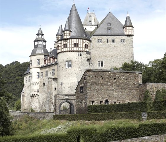 Schloss Bürresheim mit Garten, © GDKE Ulrich Pfeuffer Schloss Bürresheim mit Garten, © GDKE Ulrich Pfeuffer