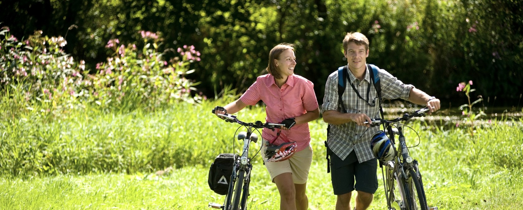 Un tour à vélo riche en découvertes sur la piste cyclable Eifelschiefer, © Eifel Tourismus GmbH / D. Ketz Un tour à vélo riche en découvertes sur la piste cyclable Eifelschiefer, © Eifel Tourismus GmbH / D. Ketz