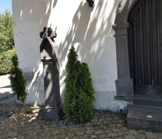 Der Eingang zur Kapelle, © Foto: Svenja Schulze-Entrup, Quelle: Touristik-Büro Vordereifel Der Eingang zur Kapelle, © Foto: Svenja Schulze-Entrup, Quelle: Touristik-Büro Vordereifel