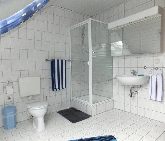 Bad - Ferienwohnung 1 - Obergeschoß Bad - Ferienwohnung 1 - Obergeschoß