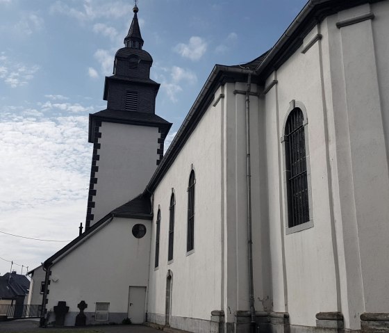 Exterior view of the church, © Foto: Svenja Schulze-Entrup, Quelle: Touristik-Büro Vordereifel Exterior view of the church, © Foto: Svenja Schulze-Entrup, Quelle: Touristik-Büro Vordereifel