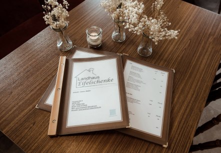 Speisekarte Landhaus Eifelschenke, © VerBildLicht Fotografie Speisekarte Landhaus Eifelschenke, © VerBildLicht Fotografie