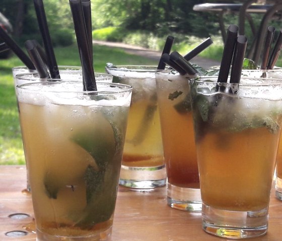 Der Bier-Mojito zum Start der Wanderung, © Heinz Linz Der Bier-Mojito zum Start der Wanderung, © Heinz Linz