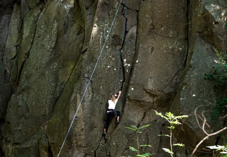 Klettern im Kottenheimer Winfeld, © Laura Rinneburger Klettern im Kottenheimer Winfeld