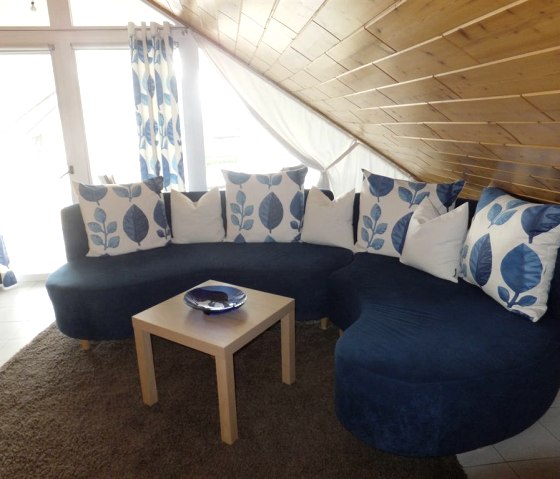 Sitzecke - Zweibett - DZ - Ferienwohnung - Oberges Sitzecke - Zweibett - DZ - Ferienwohnung - Oberges