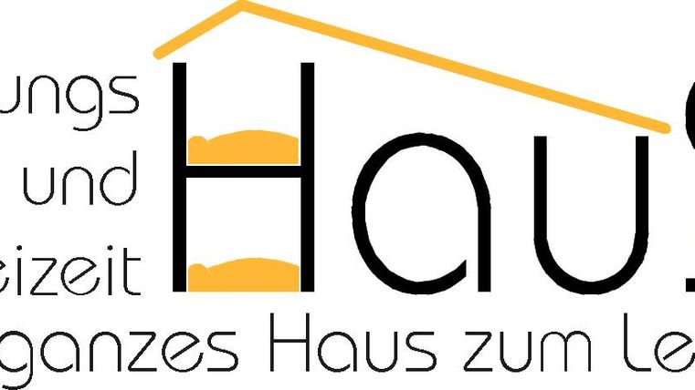 Ein Logo für ein Tagungs- und Freizeit-Haus. Es zeigt den Schriftzug "Tagungs und Freizeit Haus" mit einem stilisierten Dach.
