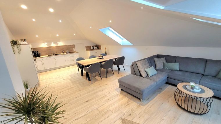 Living and dining area of the apartment "Hohe Acht"