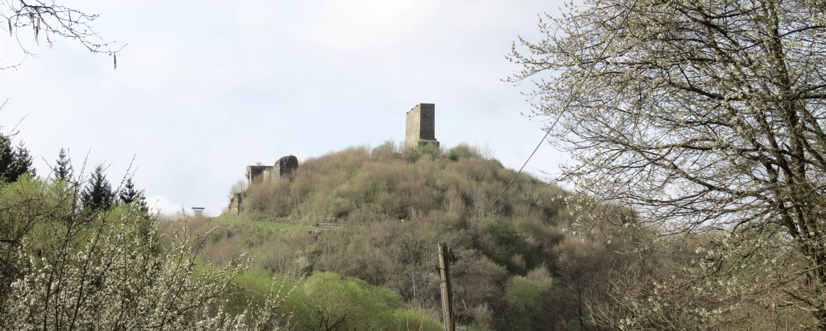 Burgruine Virneburg mit Kapelle, &copy; Foto: Svenja Schulze-Entrup, Quelle: Touristik-B&uuml;ro Vordereifel
