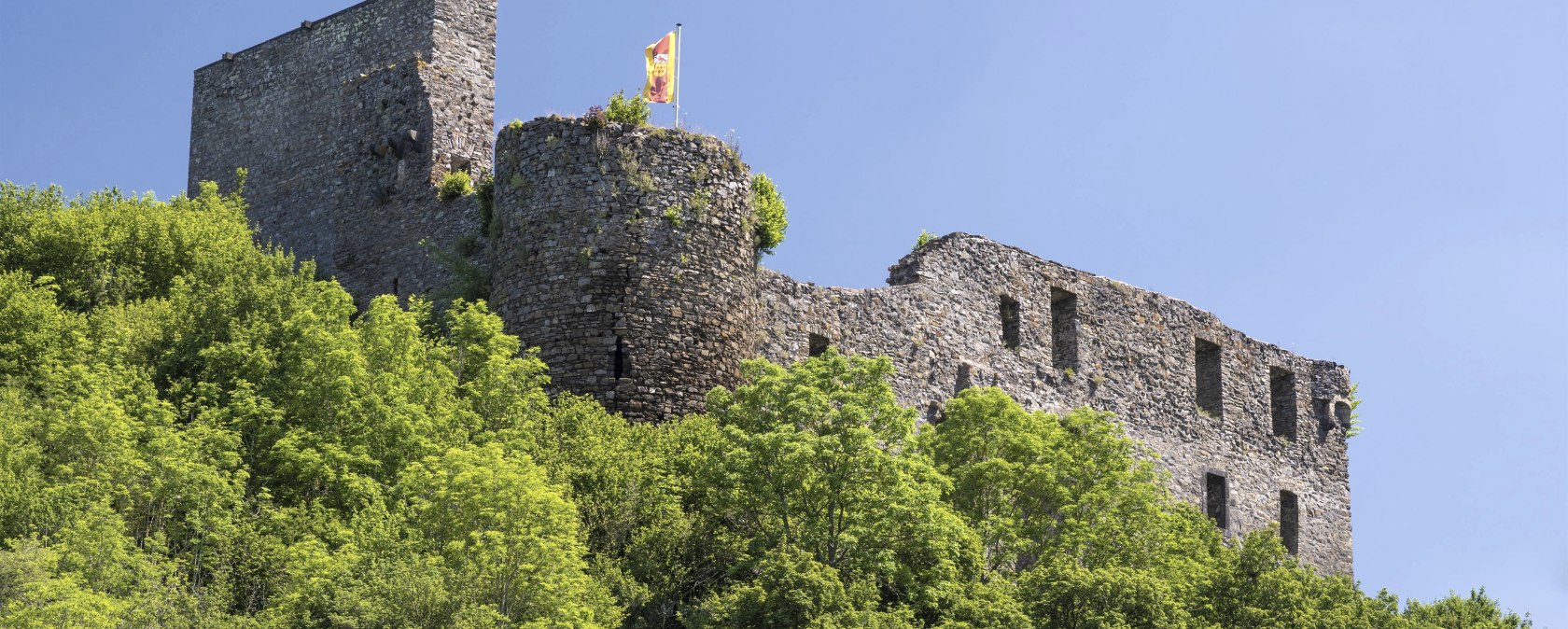 Burgruine Virneburg, &copy; REMET / Kappest