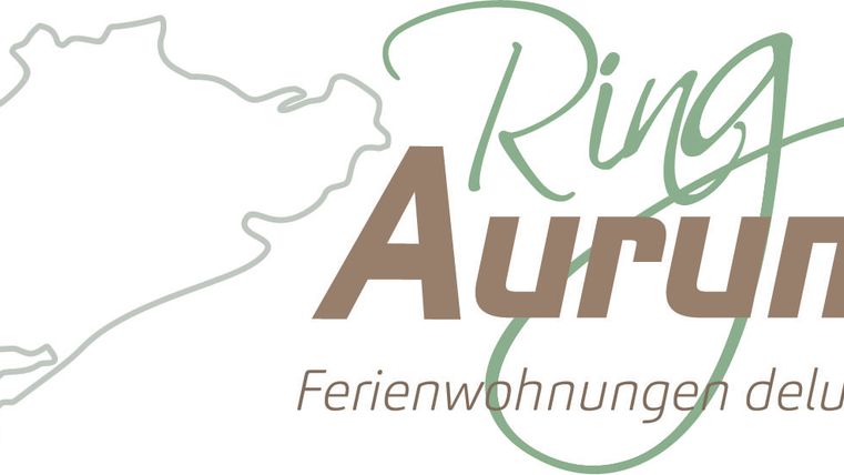Un logo avec l'inscription "Ring Aurum" et la mention "Appartements de vacances deluxe". En arrière-plan, il y a une représentation schématique d'une région.