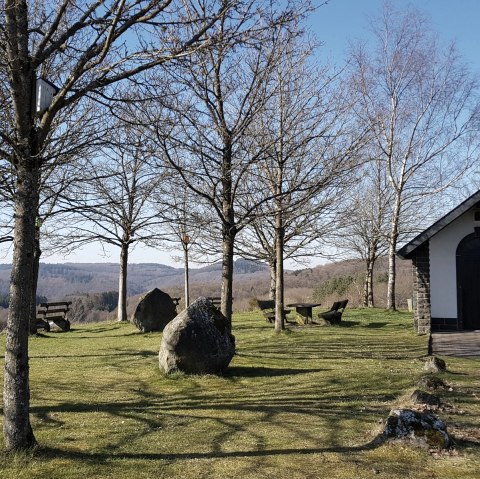 Rochuskapelle zwischen Kirchwald und Langenfeld, © Foto: Svenja Schulze-Entrup, Quelle: Touristik-Büro Vordereifel