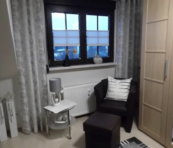 Sitting area - double bed ( double room ) - upper floor