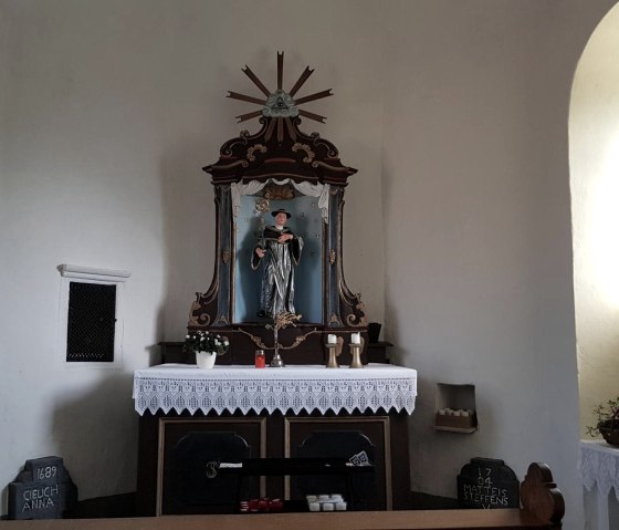 Altar der St. Leonhard Kapelle, &copy; Foto: Svenja Schulze-Entrup, Quelle: Touristik-B&uuml;ro Vordereifel