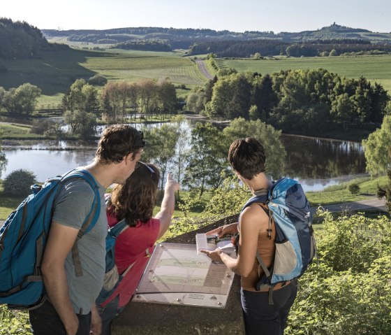 Wanderer auf dem Traumpf&auml;dchen, &copy; Klaus-Peter Kappest/REMET
