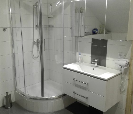 5 Bathroom FW 1
