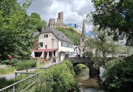 Caf&eacute; Altes Pfarrhaus Monreal, &copy; Foto: Svenja Schulze-Entrup, Quelle: Touristik-B&uuml;ro Vordereifel