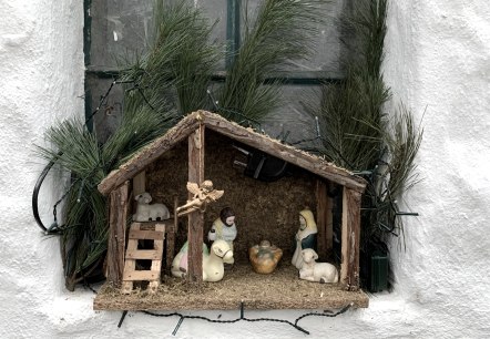 Krippe im Fenster, © Ingo Becker (VVV Monreal)