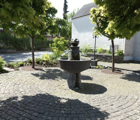 Brunnen in Nachtsheim, &copy; Foto: Verbandsgemeinde Vordereifel, Quelle: Touristik-B&uuml;ro Vordereifel