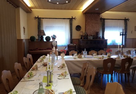 Gastraum für Familienfeiern, © Foto: Svenja Schulze-Entrup, Quelle: Touristik-Büro Vordereifel