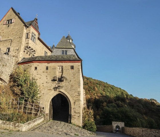 under the castle..., &copy; Foto: Laura Rinneburger, Quelle: Touristik-B&uuml;ro Vordereifel
