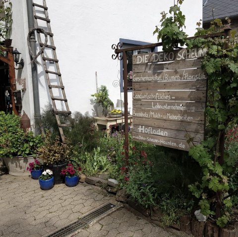 Blick in den Hof, &copy; Foto: Sommer/Meier, Quelle: Deko-Scheune Hausten