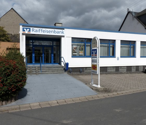 Raiffeisen Bank in Kehrig, &copy; Foto: Svenja Schulze-Entrup, Quelle: Touristik-B&uuml;ro Vordereifel