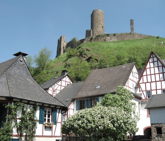 Monreal Blick zur Burg, &copy; Foto: Ingo Becker, Quelle: Touristik-B&uuml;ro Vordereifel