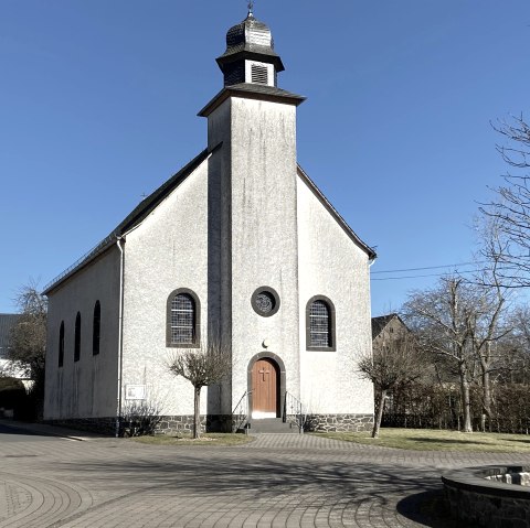 Ansicht der Kirche, © Foto: Michael Augel, Quelle: Touristik-Büro Vordereifel