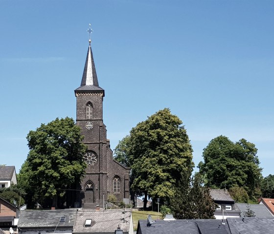 Pfarrkirche St. Maximin in Ettringen, © Foto: Svenja Schule-Entrup, Quelle: Touristik-Büro Vordereifel
