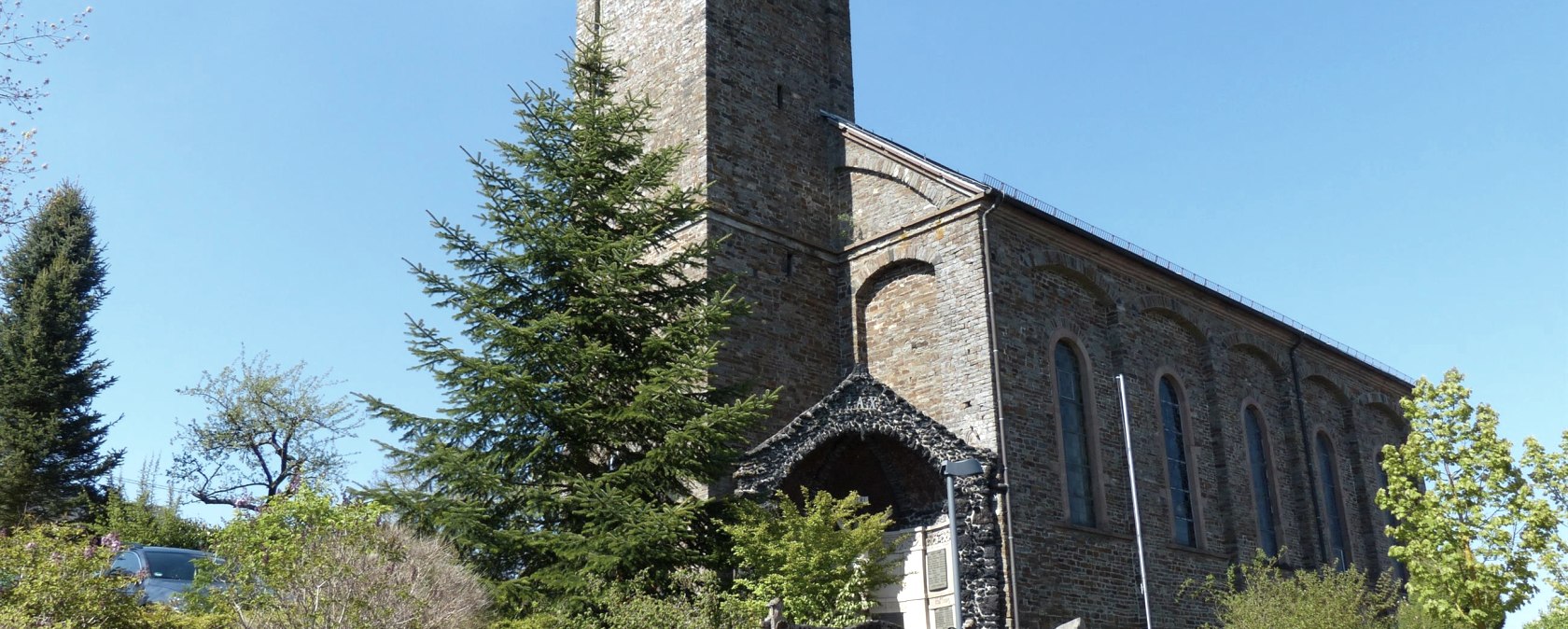 Pfarrkirche St. Bartholomäus in Boos, © Foto: Svenja Schulze-Entrup, Quelle: Touristik-Büro Vordereifel