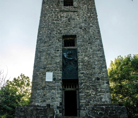 Blick zum Kaiser-Wilhelm-Turm, &copy; Foto: Volker Windheuser, Quelle: Touristik-B&uuml;ro Vordereifel