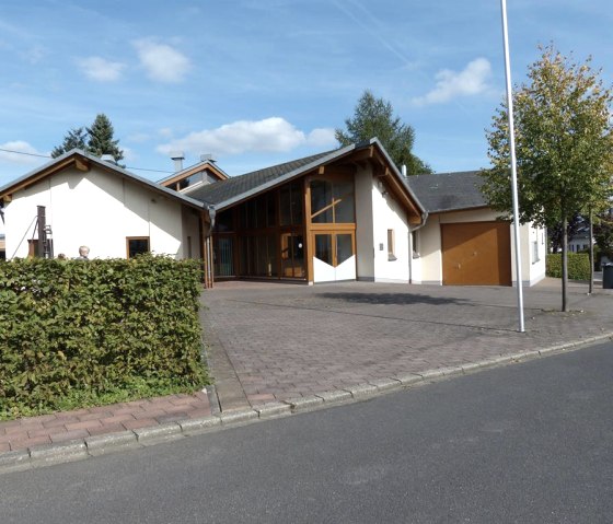 Gemeindehaus in Hirten, &copy; Foto: Ortsgemeinde Hirten, Quelle: Touristik-B&uuml;ro Vordereifel